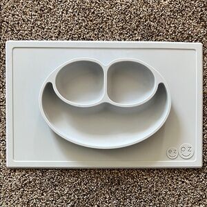 ezpz Gray Silicone Happy Mat